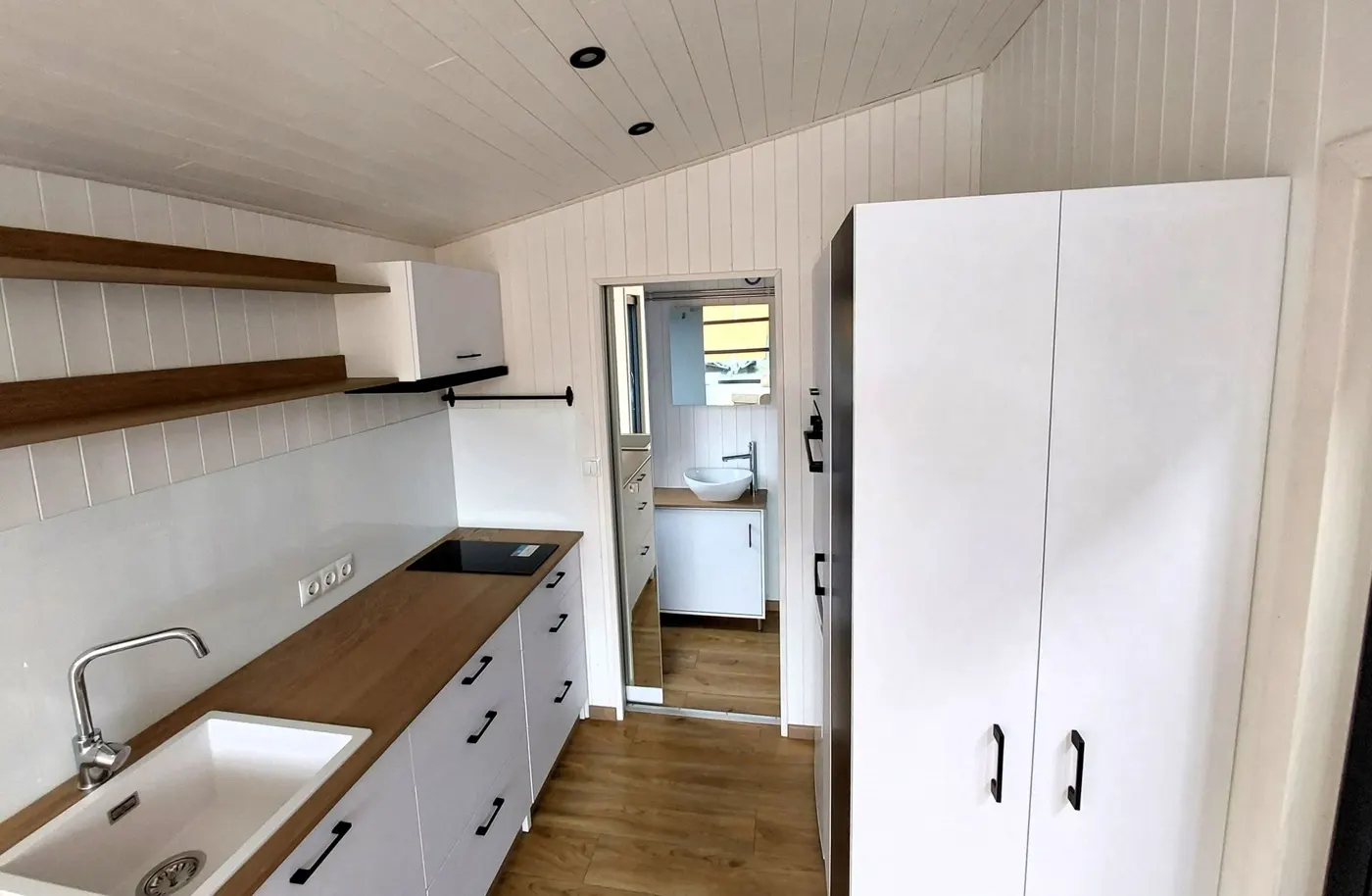 Luna Home 297