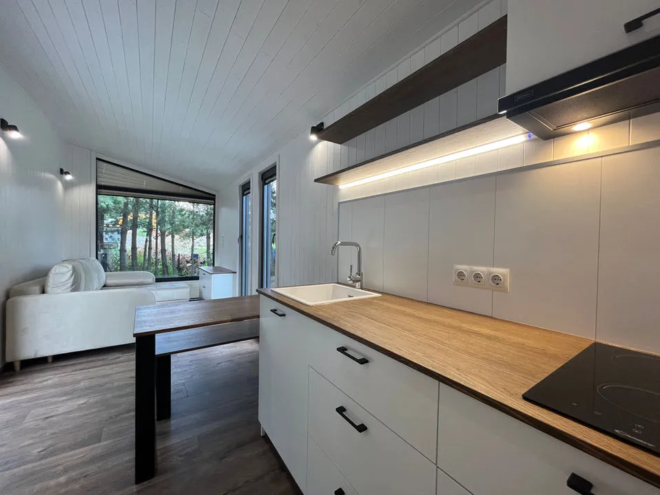 Luna Home 15