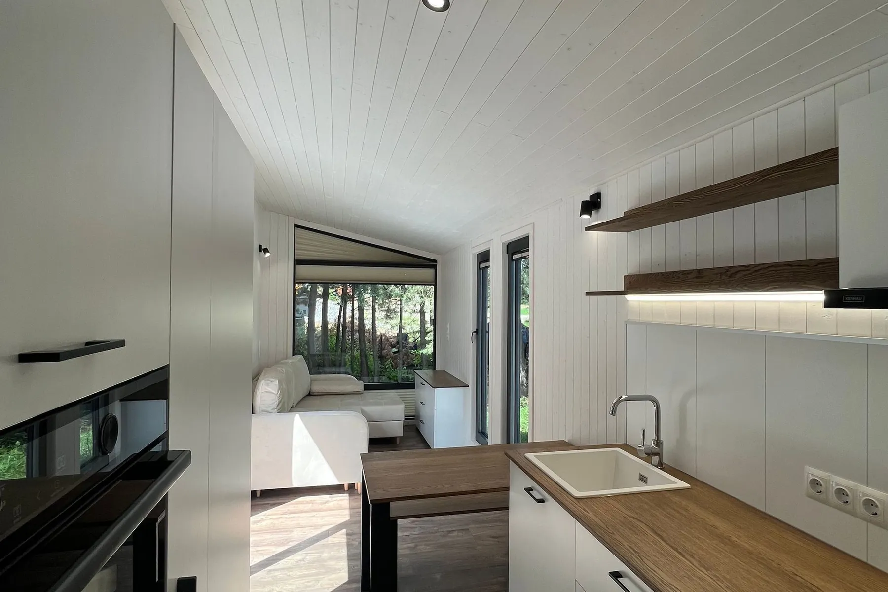 Luna Home 22